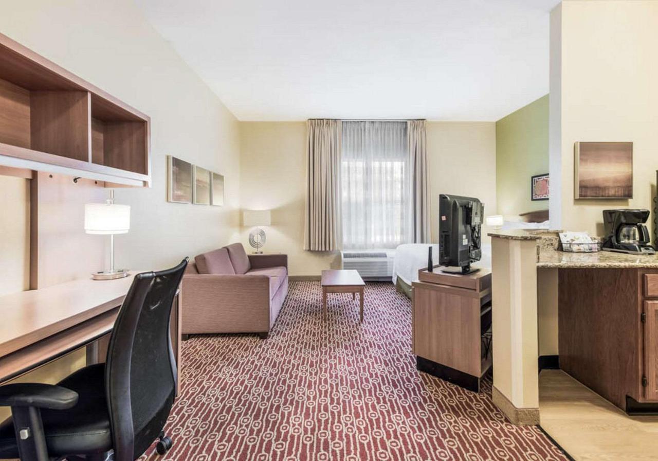 Birch Hills Suites - Blue Ash Dış mekan fotoğraf