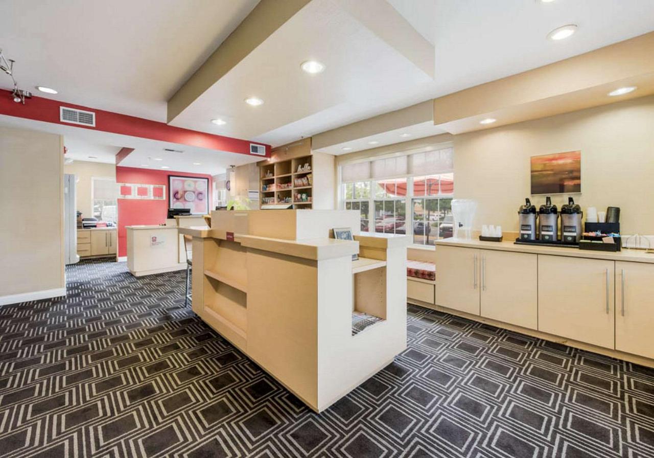 Birch Hills Suites - Blue Ash Dış mekan fotoğraf