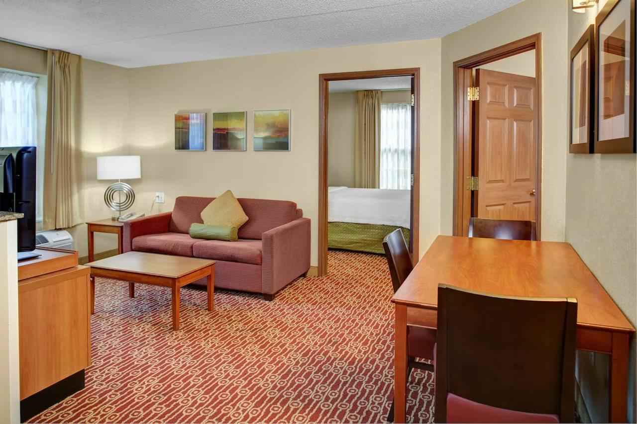 Birch Hills Suites - Blue Ash Dış mekan fotoğraf